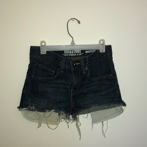 High waisted Levi shorts